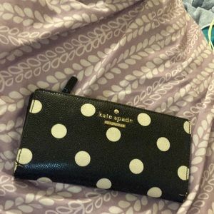 Authenticate Kate Spade wallet
